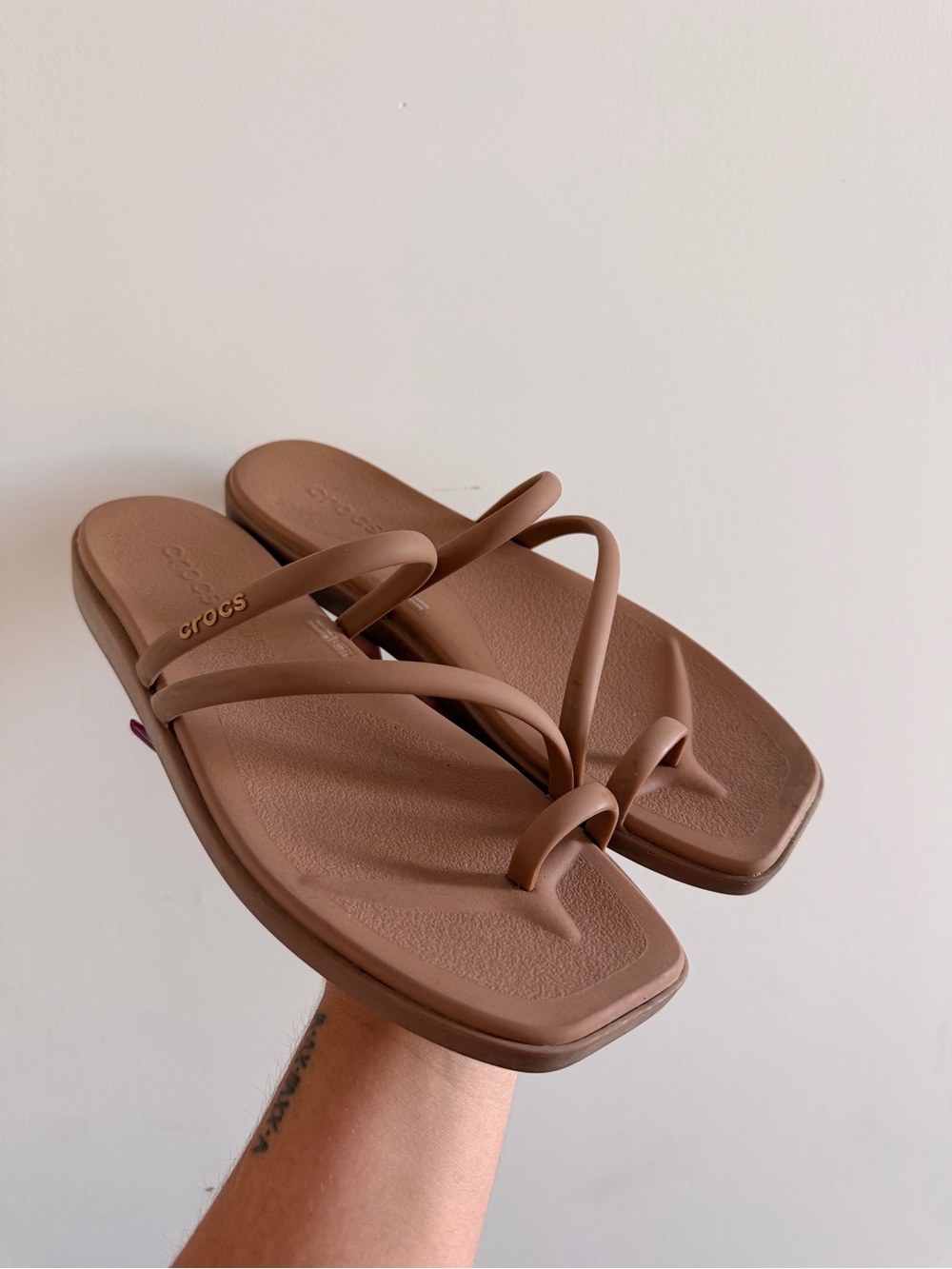 CROCS Miami Toe Sandal in Beige